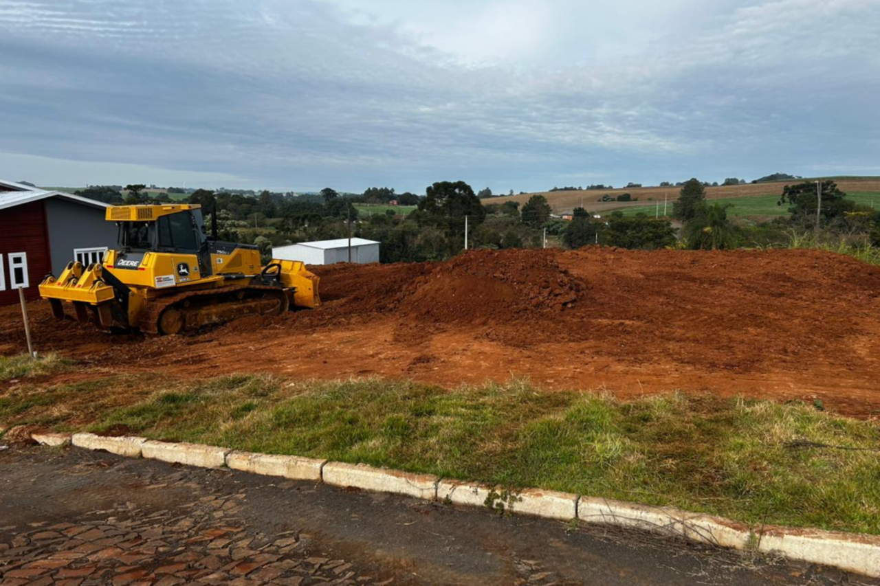 Guarujá do Sul inicia obras para construção de 12 casas populares 1 Guarujá do Sul inicia obras para construção de 12 casas populares