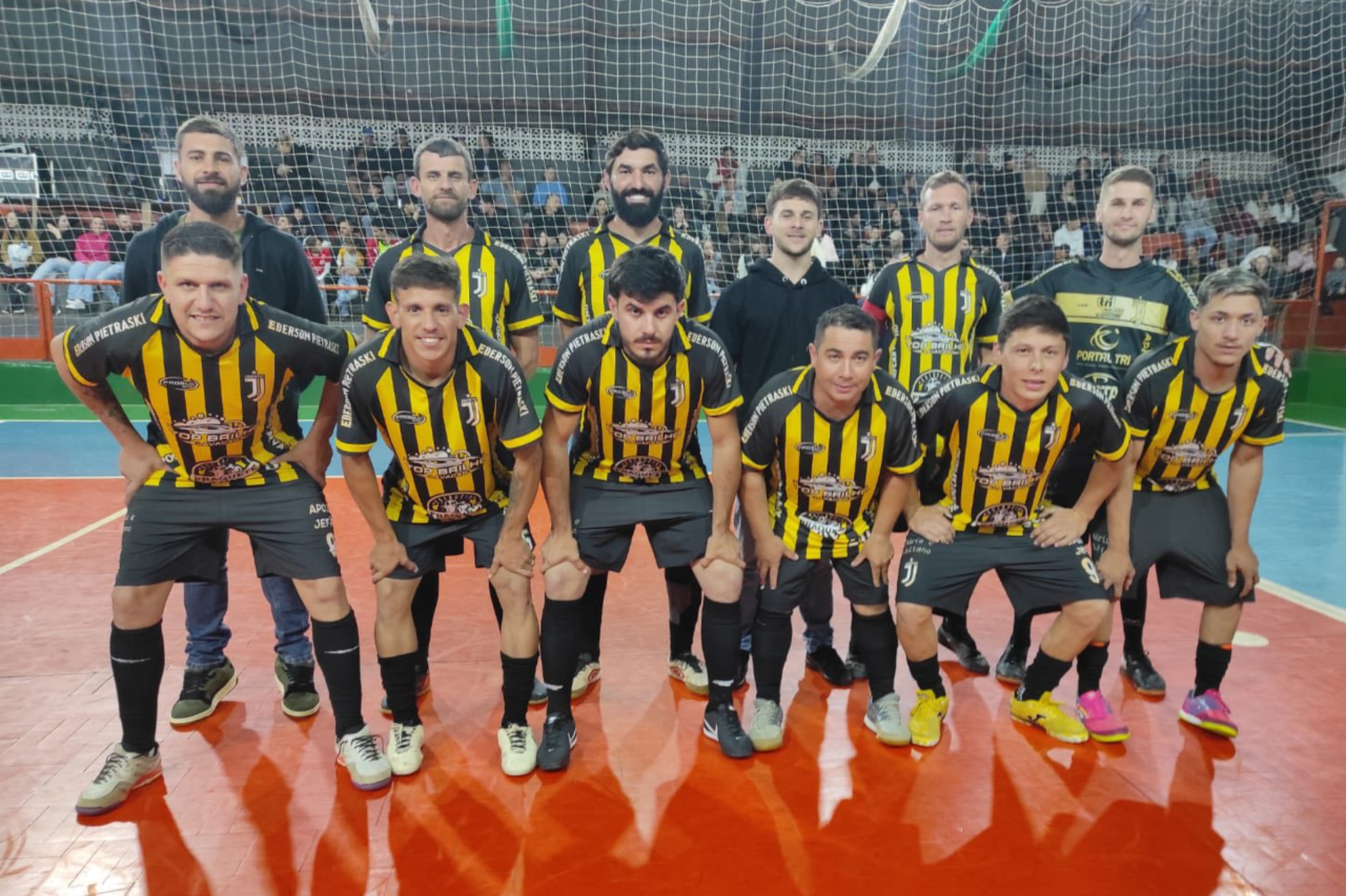 Barracão define campeões do Campeonato Municipal de Futsal 2026 8 Barracão define campeões do Campeonato Municipal de Futsal 2026