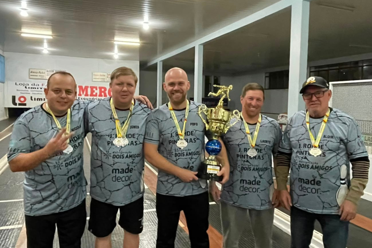 DLZ Eventos é campeã do Municipal de Bolão 23 em São José do Cedro 3 DLZ Eventos é campeã do Municipal de Bolão 23 em São José do Cedro
