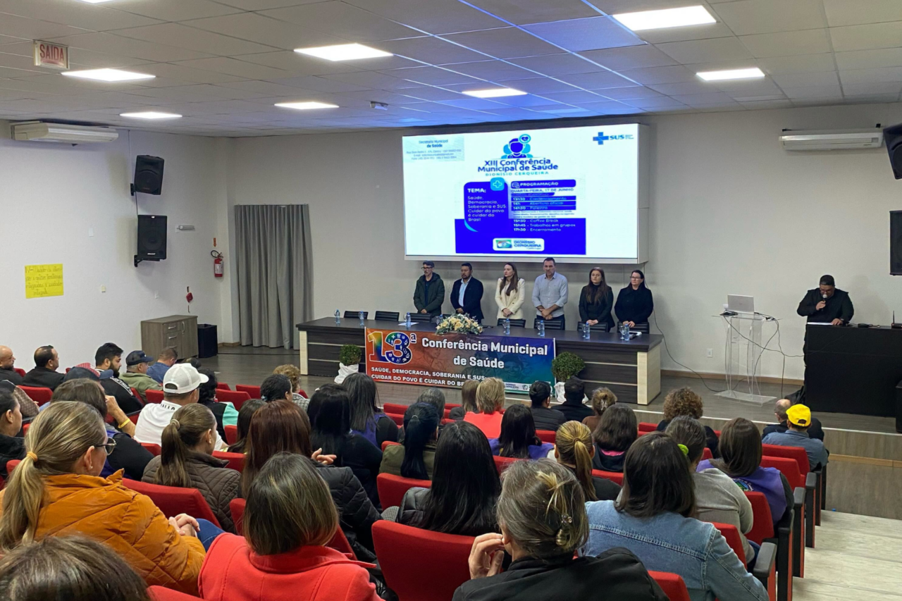 Encontro reuniu profissionais, entidades e representantes da comunidade cerqueirense para discutir prioridades da saúde pública