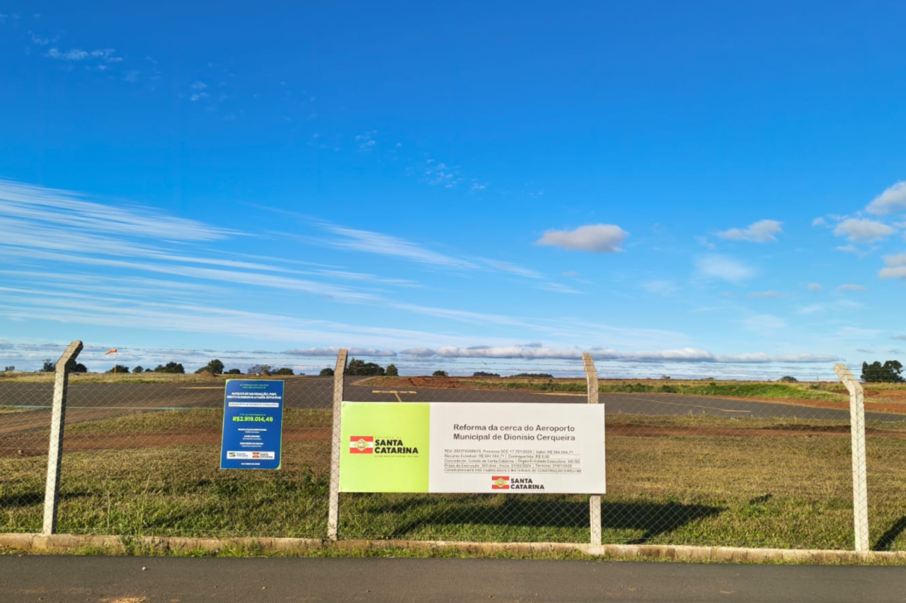 Dionísio Cerqueira planeja construção de hangares e ampliação da estrutura do aeroporto 5 Município prepara edital de concessão, prevê concluir a sinalização em até 90 dias e busca integrar aeroporto à aviação regional