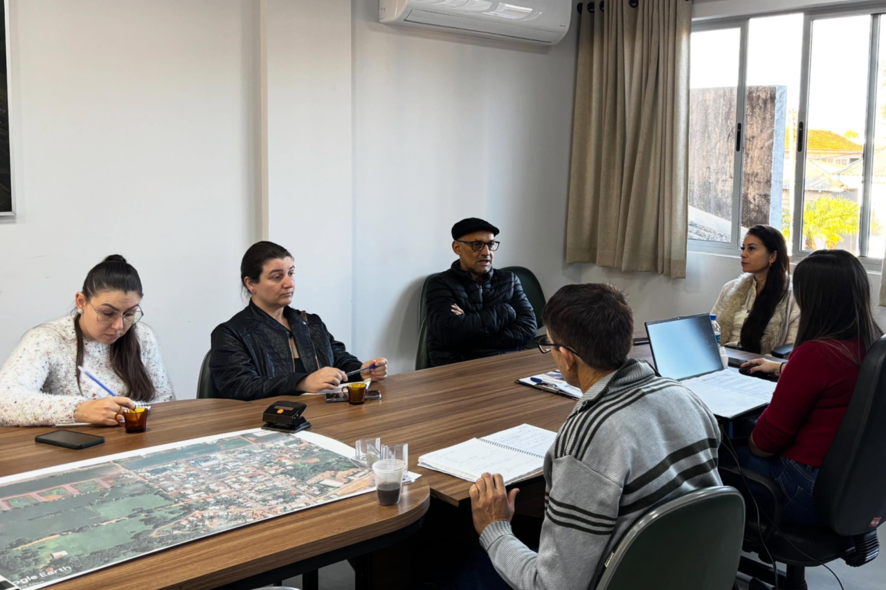 DEMUTRAN discute sinalização, acessibilidade e planejamento viário em Guarujá do Sul 3 DEMUTRAN discute sinalização, acessibilidade e planejamento viário em Guarujá do Sul