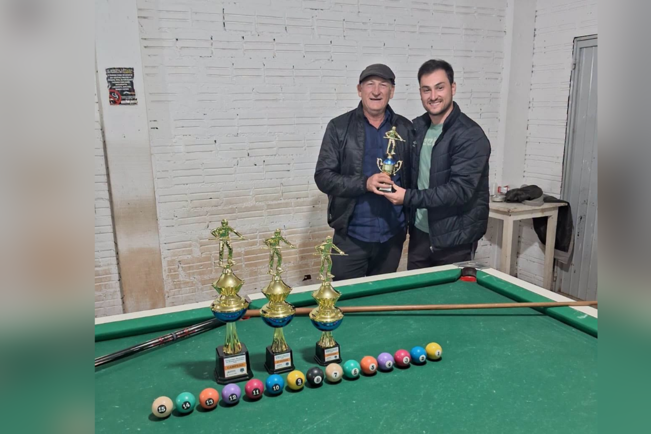 Idalino de Mello conquista título do Campeonato Interiorano de Sinuca Individual em São José do Cedro 4 Final do Campeonato Interiorano de Sinuca Individual foi realizada no Clube do Padre Réus e premiou os quatro primeiros colocados da competição