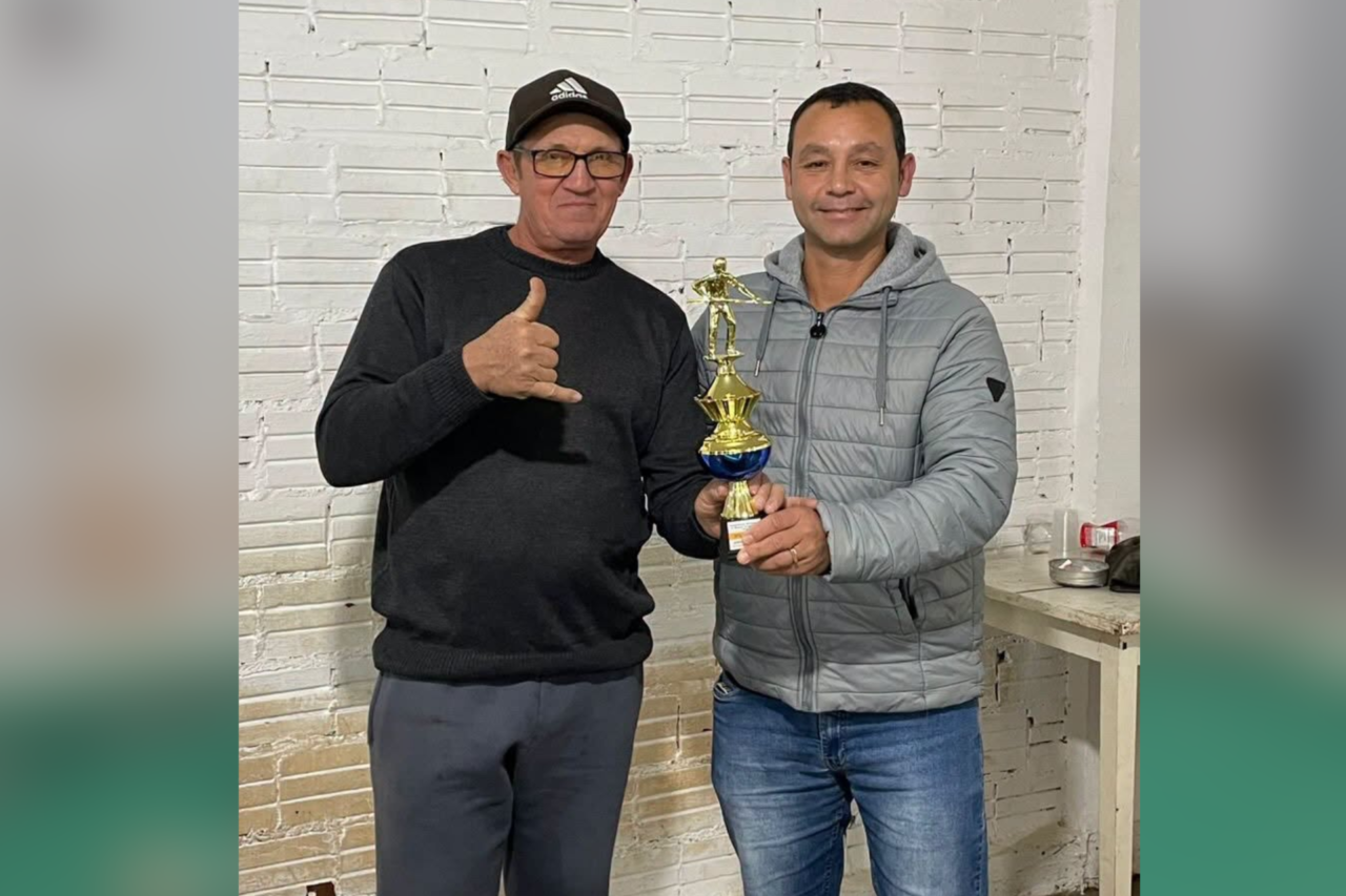 Idalino de Mello conquista título do Campeonato Interiorano de Sinuca Individual em São José do Cedro 6 Final do Campeonato Interiorano de Sinuca Individual foi realizada no Clube do Padre Réus e premiou os quatro primeiros colocados da competição