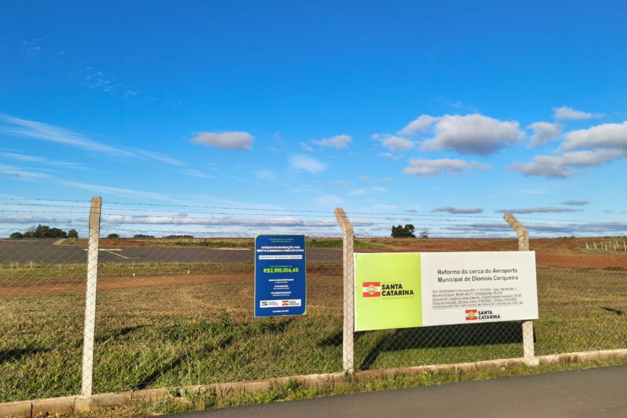 Dionísio Cerqueira planeja construção de hangares e ampliação da estrutura do aeroporto 4 Município prepara edital de concessão, prevê concluir a sinalização em até 90 dias e busca integrar aeroporto à aviação regional