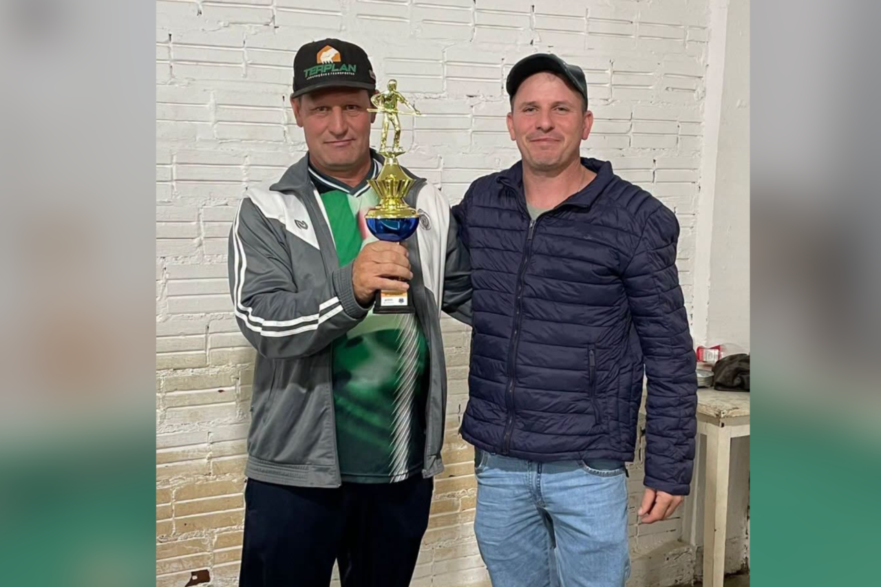 Idalino de Mello conquista título do Campeonato Interiorano de Sinuca Individual em São José do Cedro 7 Final do Campeonato Interiorano de Sinuca Individual foi realizada no Clube do Padre Réus e premiou os quatro primeiros colocados da competição