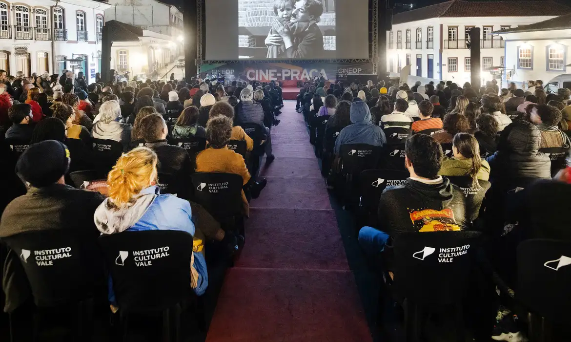 sessao no cine op 1