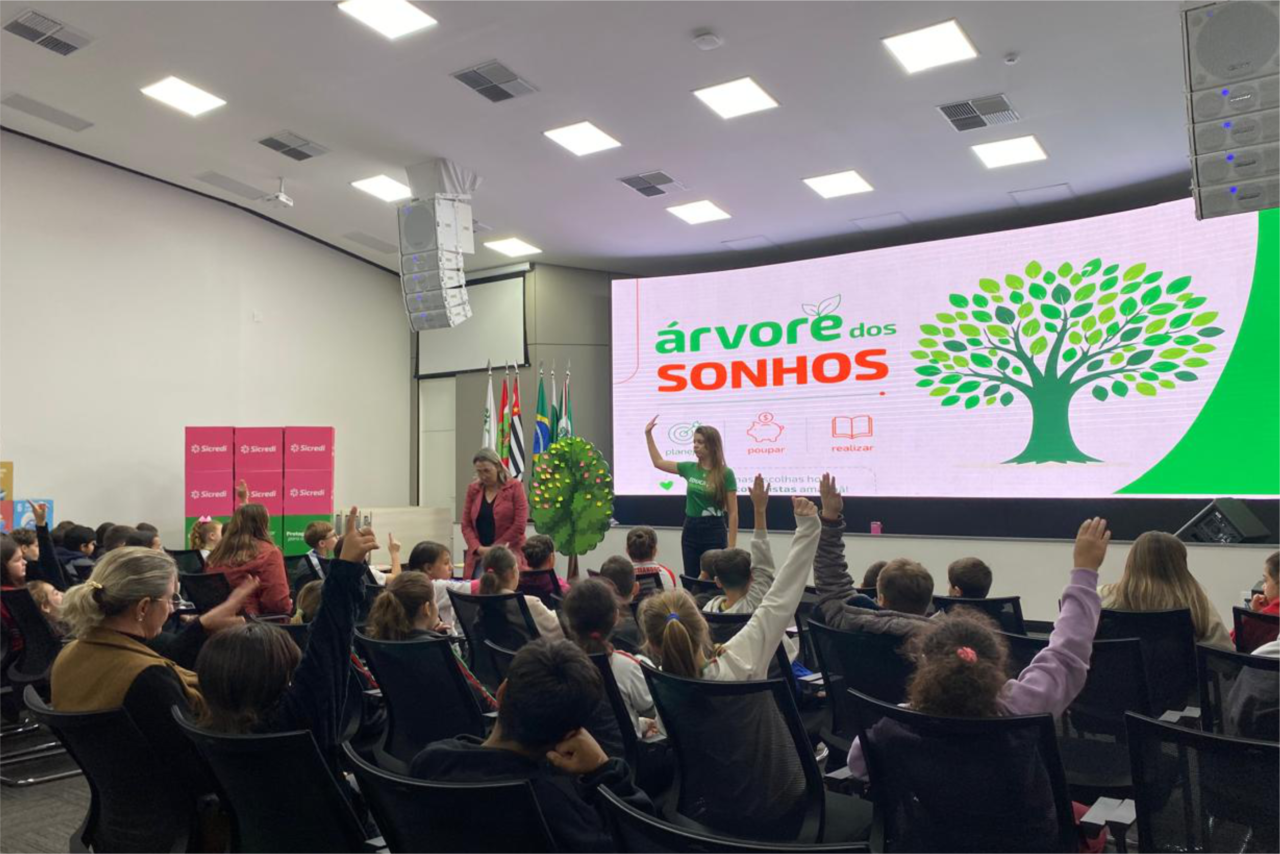 Endividamento recorde dos brasileiros amplia busca por educação financeira no país 1 sic