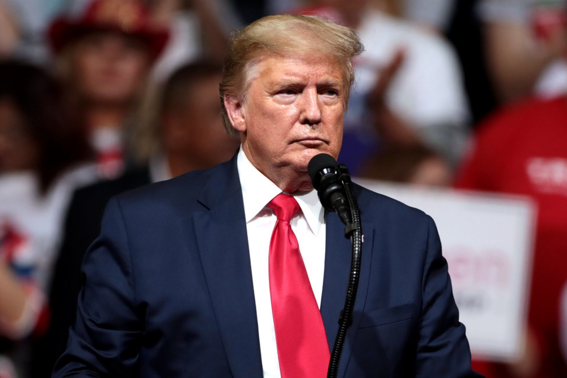 Trump declara renda de ao menos US$ 2,2 bilhões em 2025; criptomoedas concentram maior parcela
