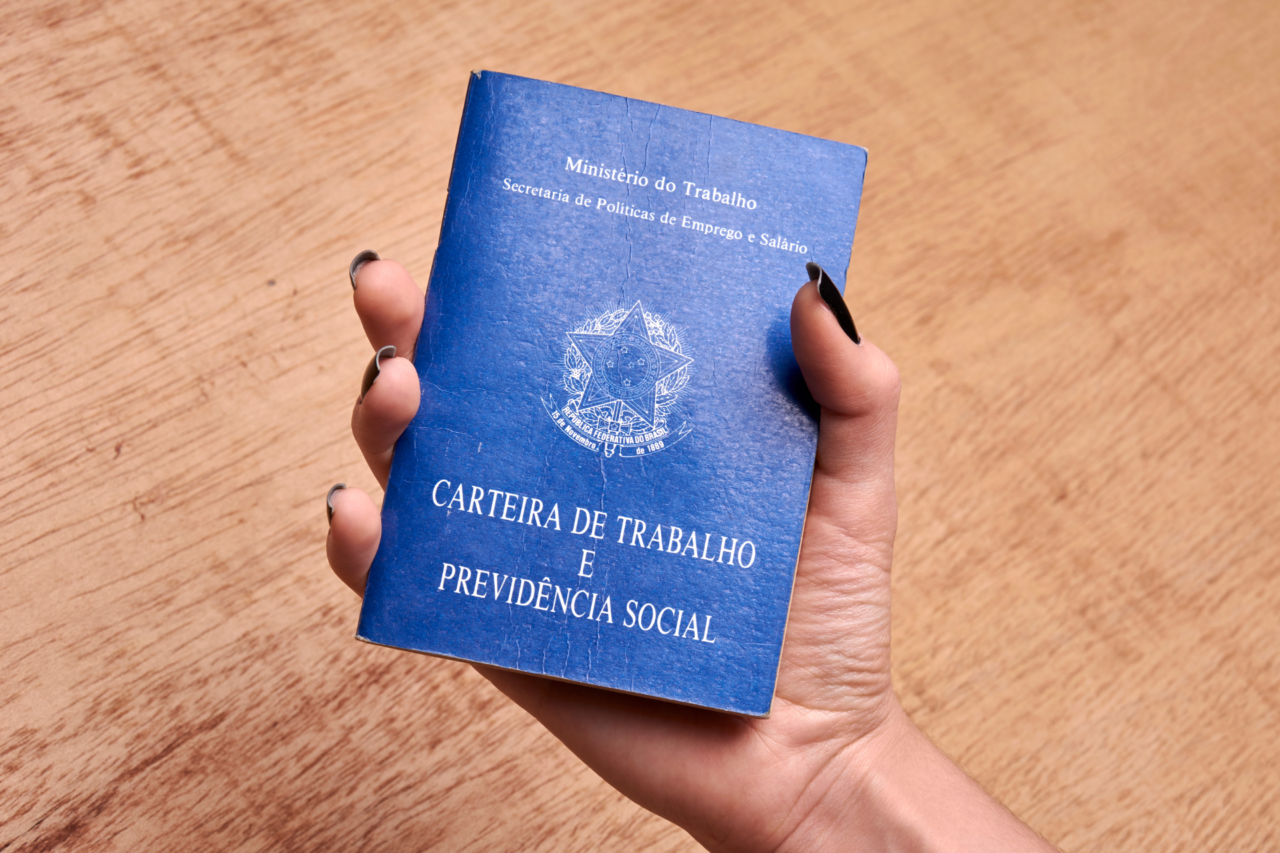 Lucro do FGTS pode render crédito extra a trabalhadores até agosto 17 Trabalhadores com saldo no FGTS em 31 de dezembro de 2025 poderão receber parte do lucro do fundo, com valor ainda sujeito à aprovação oficial