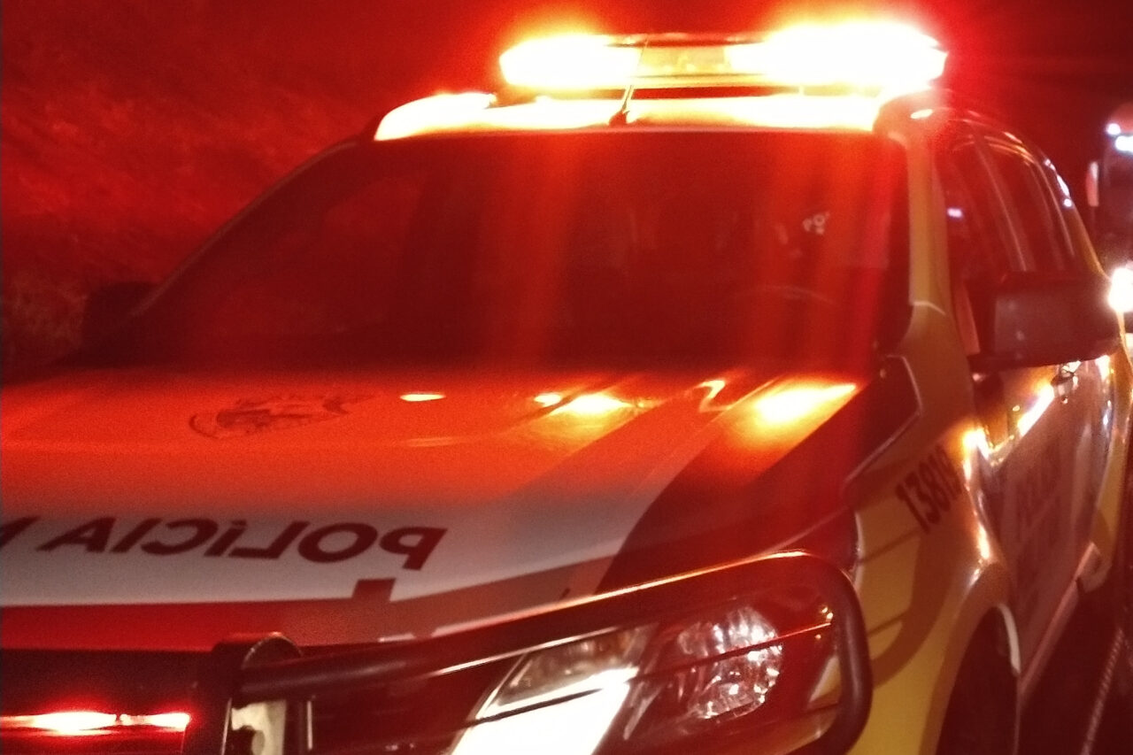 Carreta carregada com cerca de 8 toneladas de cebola contrabandeada é apreendida pela PM 6 ygcvmjkiyyu