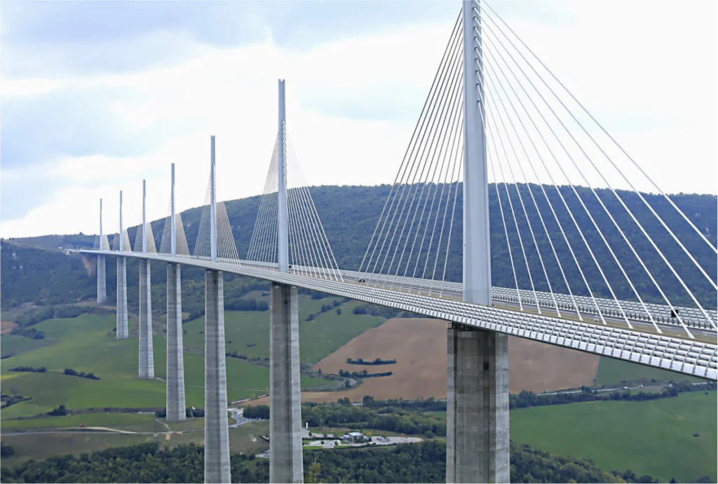 Ponte Millau Franca