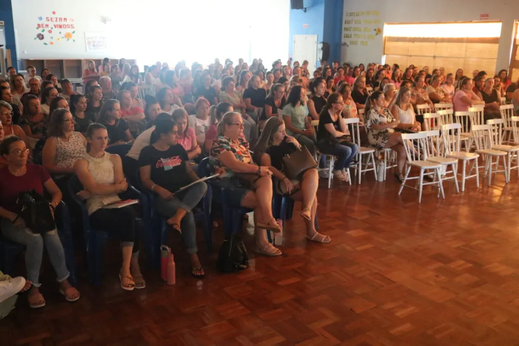 sjc Educadores da Rede Municipal de Ensino Participam de Capacitacao