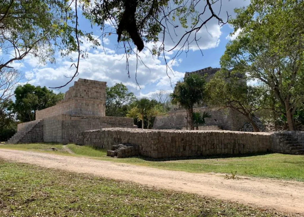 Chichen Itza 3