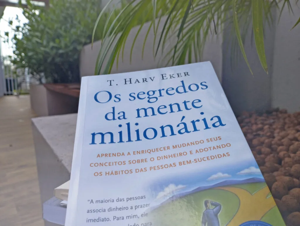 3 livros essenciais 4