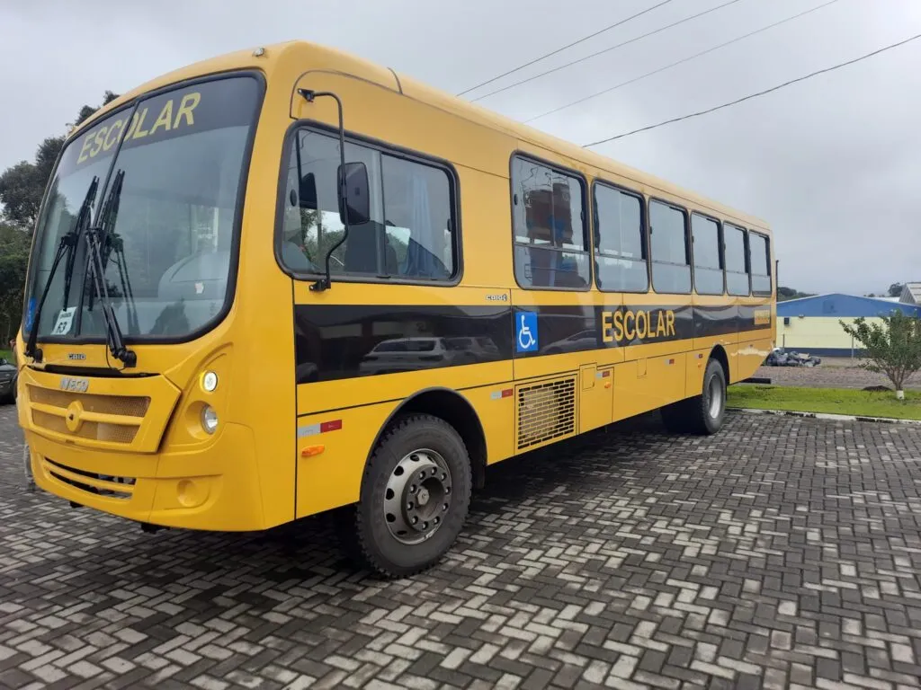 onibus para transporte escolar