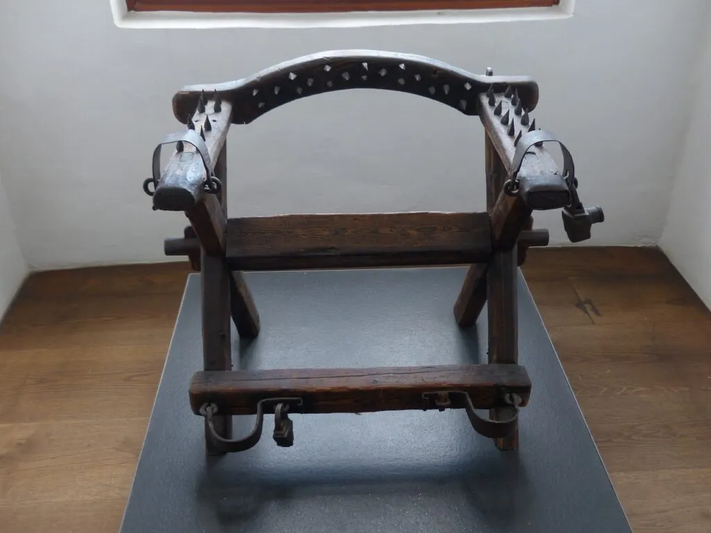 torture chair 122853 1280