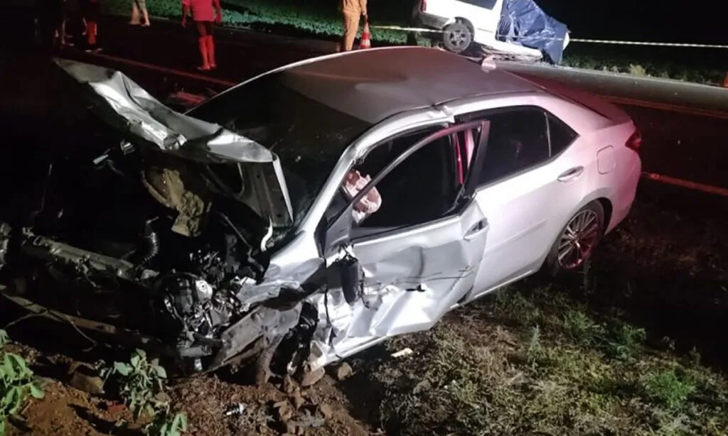 Acidente ocorreu na noite de sábado. Casal ocupava uma VW Parati de Bela Vista da Caroba