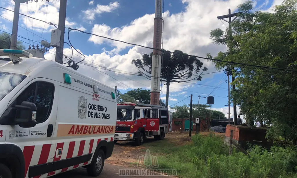 A jovem subiu em uma torre de mais de 40 metros, localizada próximo à fronteira em Bernardo de Irigoyen