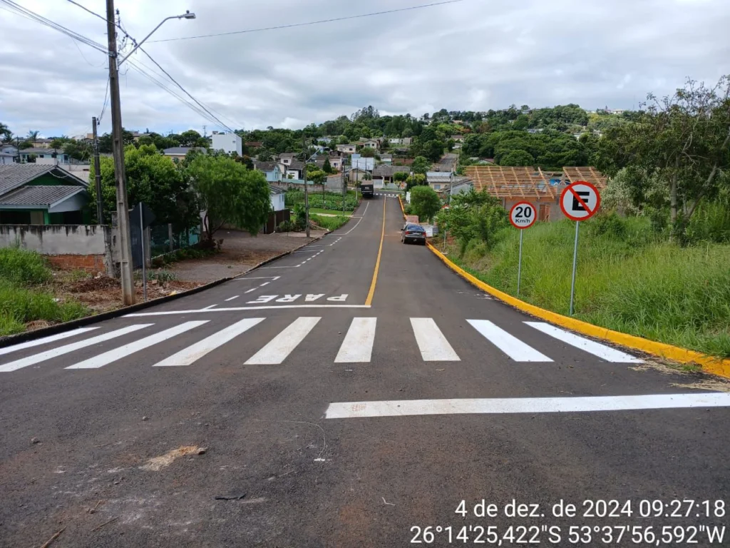 As obras foram concluídas nos Bairros Nossa Senhora de Fátima e Jardim Vale do Capanema