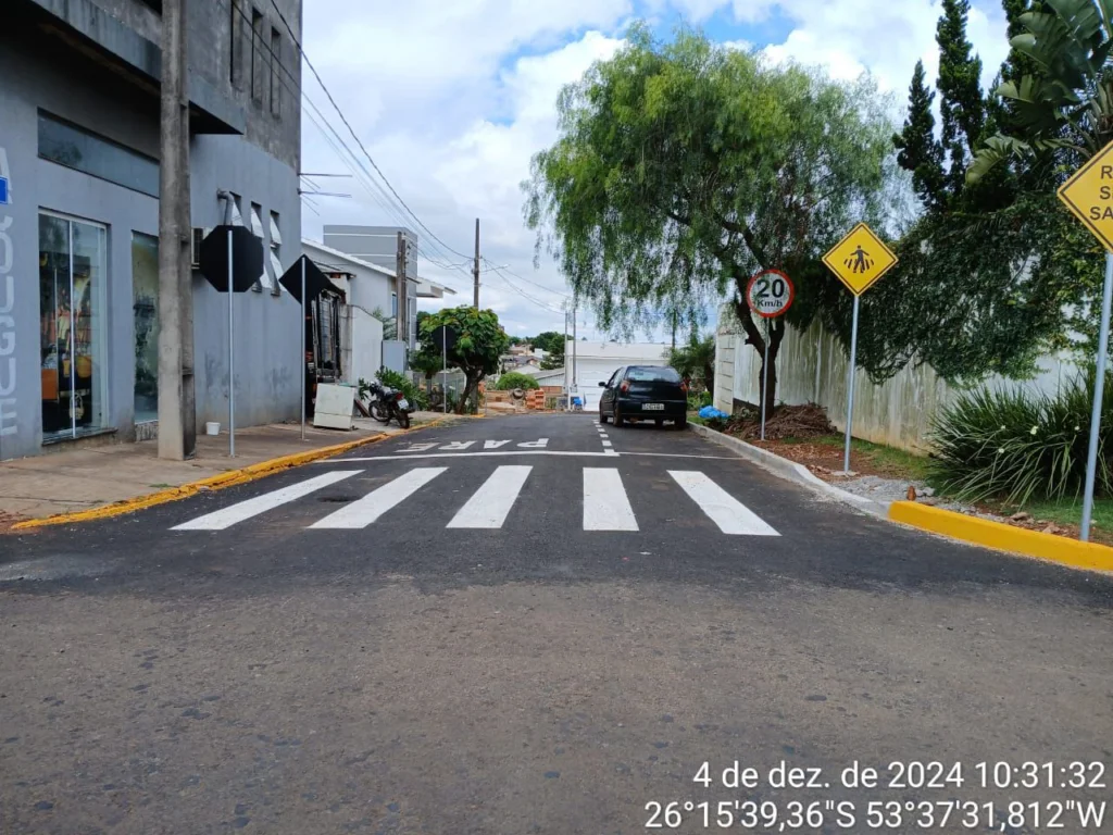 As obras foram concluídas nos Bairros Nossa Senhora de Fátima e Jardim Vale do Capanema