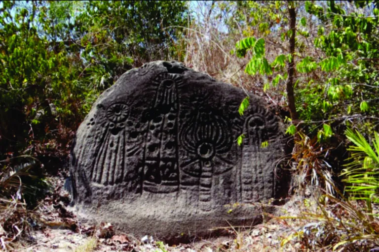 Os enigmas do Sítio Petróglifos de Mara Rosa em Goiás