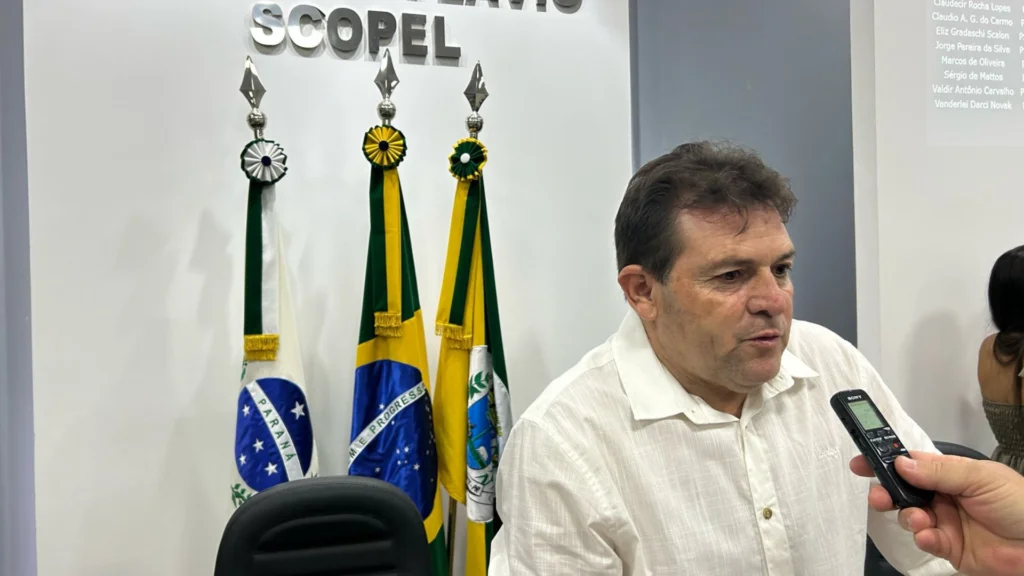 Presidente da Câmara, Valdir Antônio de Carvalho, destaca importância do programa para facilitar a quitação de débitos municipais