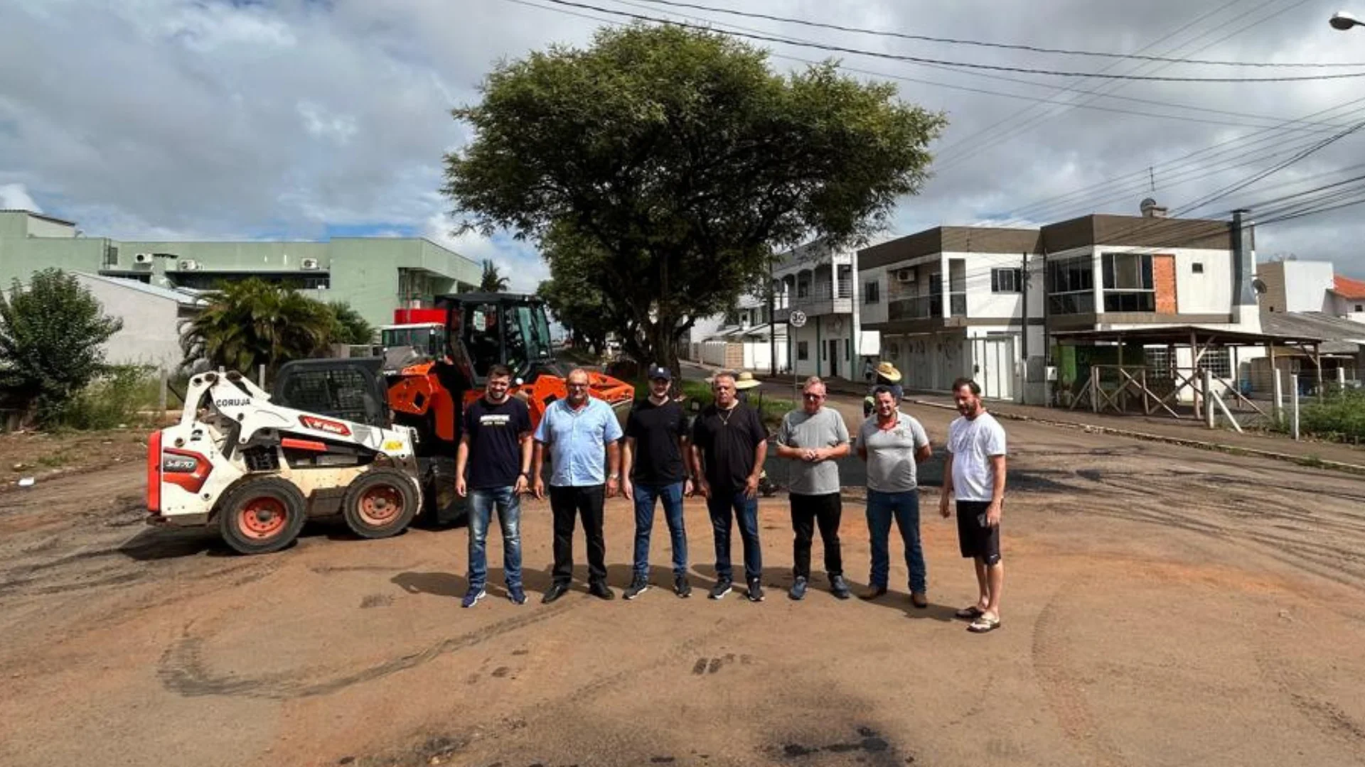 Prefeito Jorge Santin e lideranças municipais acompanham revitalização da Avenida Paraná e destacam novos investimentos em Barracão