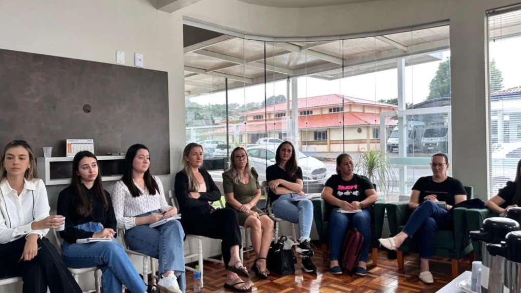 Encontro reuniu setores estratégicos para garantir direitos e fortalecer políticas públicas voltadas a crianças e adolescentes em situação de vulnerabilidade