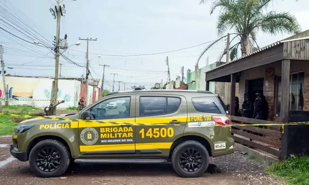 A menina estava desaparecida após sair sozinha para brincar. A polícia identificou o paradeiro da criança e deu voz de prisão ao suspeito, que morreu após linchamento