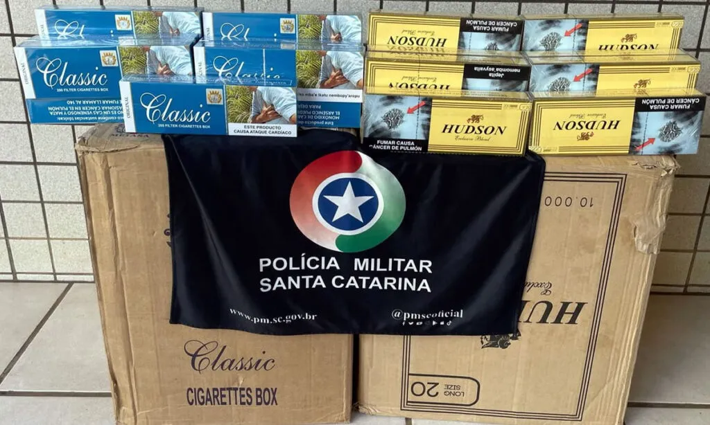 Veículo carregado com cigarro contrabandeado é apreendido pela PM na BR 163