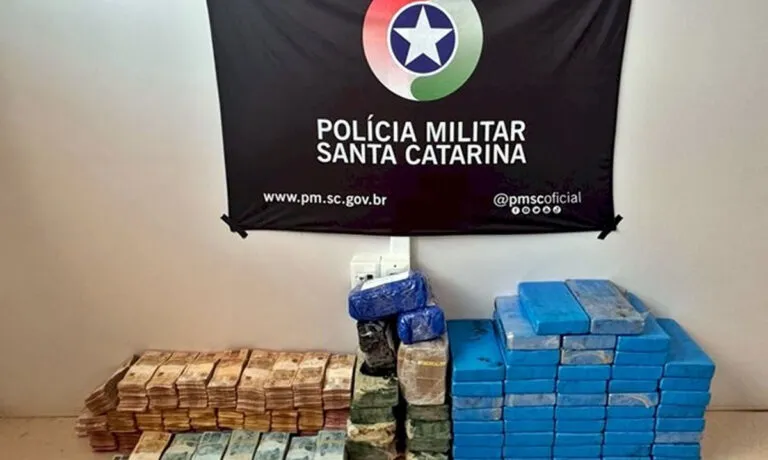 Idoso é preso e mais de R$ 800 mil e 60 kg de drogas são apreendidos pela PM