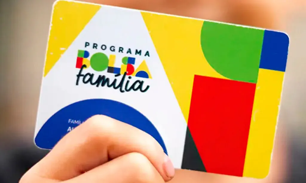 Pesquisa mostra que 18,7% dos domicílios brasileiros têm beneficiários do Bolsa Família, enquanto que no estado de Santa Catarina o percentual é de apenas 4,4%