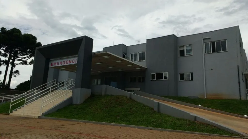 Alta na procura por atendimento no hospital acaba atrasando outros atendimentos. Hospital alerta para que os pacientes busquem atendimento nos postos de saúde