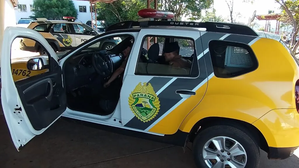O rapaz foi preso na tarde desta quarta-feira, na Estrada Geral, nas proximidades da rotatória em direção à Linha Campinas 