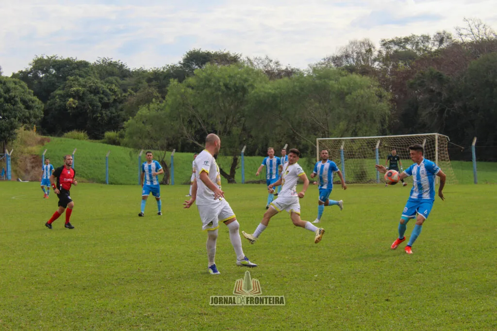 Os times do Harmonia da Linha Maria Preta estarão nas duas finais do Campeonato Cerqueirense que acontecem no próximo sábado