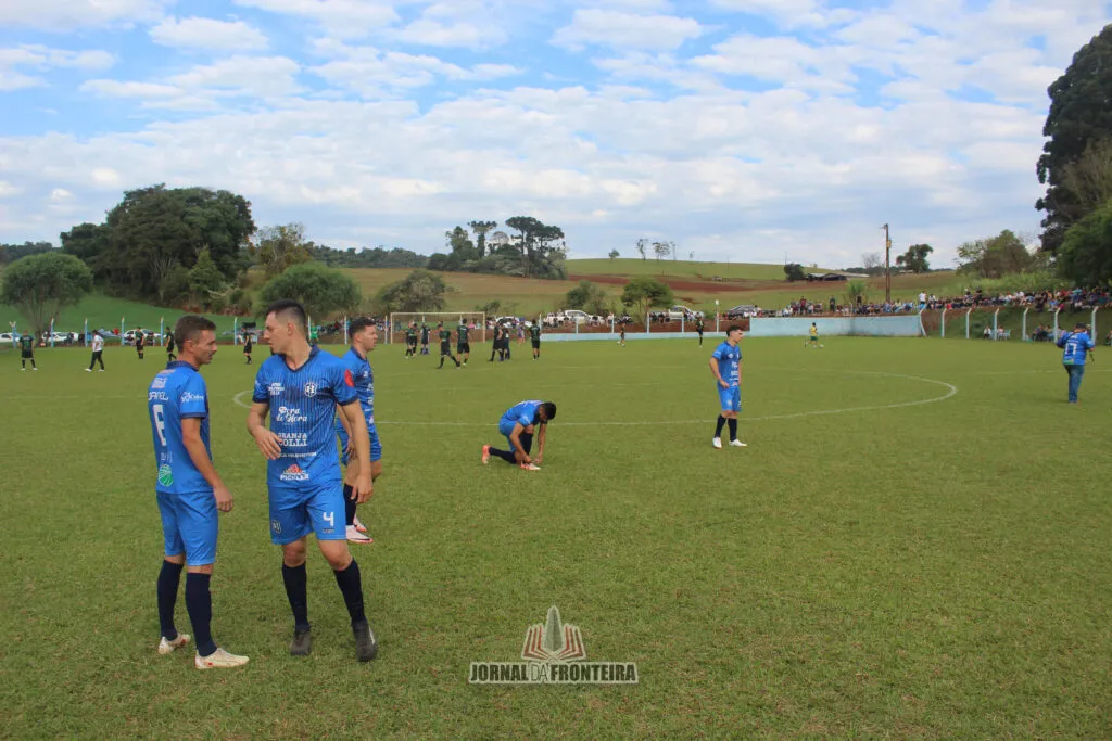 Os times do Harmonia da Linha Maria Preta estarão nas duas finais do Campeonato Cerqueirense que acontecem no próximo sábado