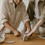 10 ideias de artesanatos caseiros com materiais recicláveis que transformam lixo em beleza