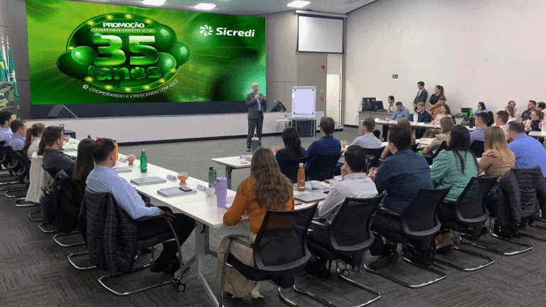 Sicredi Fronteiras comemora 35 anos com a maior campanha promocional de sua história