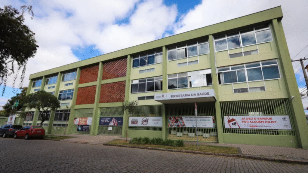 O Governo do Paraná liberou R$ 8,4 milhões para apoiar a Atenção Primária à Saúde nos municípios, visando melhorar o atendimento à população.