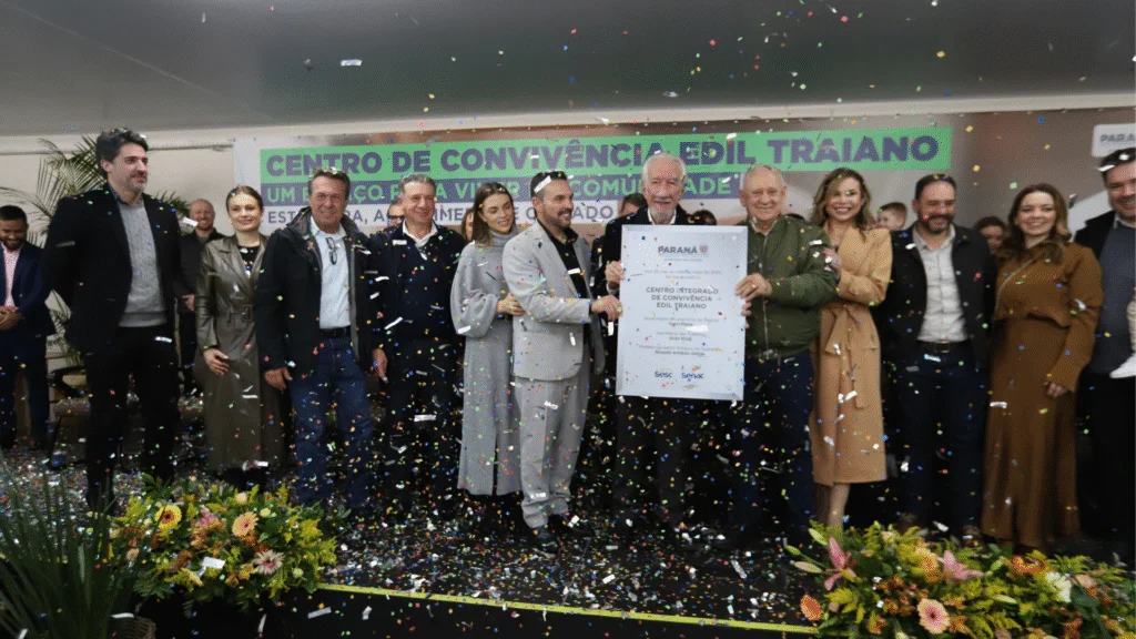 Governo do Paraná inaugura centro de convivência e anuncia investimentos em Santo Antônio do Sudoeste, com obras que vão melhorar a assistência social e a infraestrutura da cidade