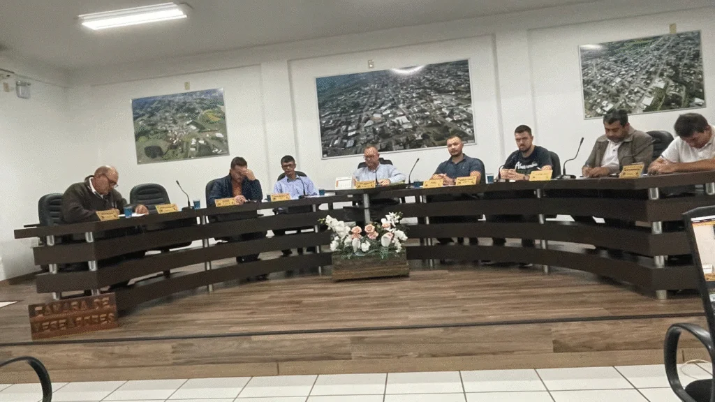 Projeto que define metas e prioridades orçamentárias do município avança após debates e esclarecimentos técnicos