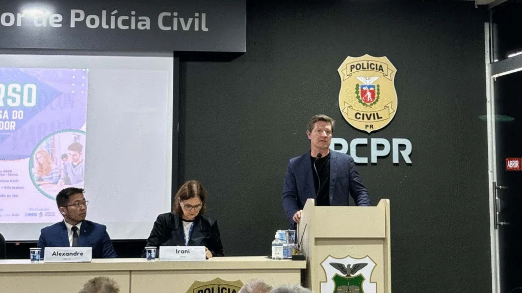 Procon-PR capacita servidores de 31 municípios, atualiza uso do ProConsumidor e reforça integração com Anatel e Senacon para proteger os direitos do consumidor