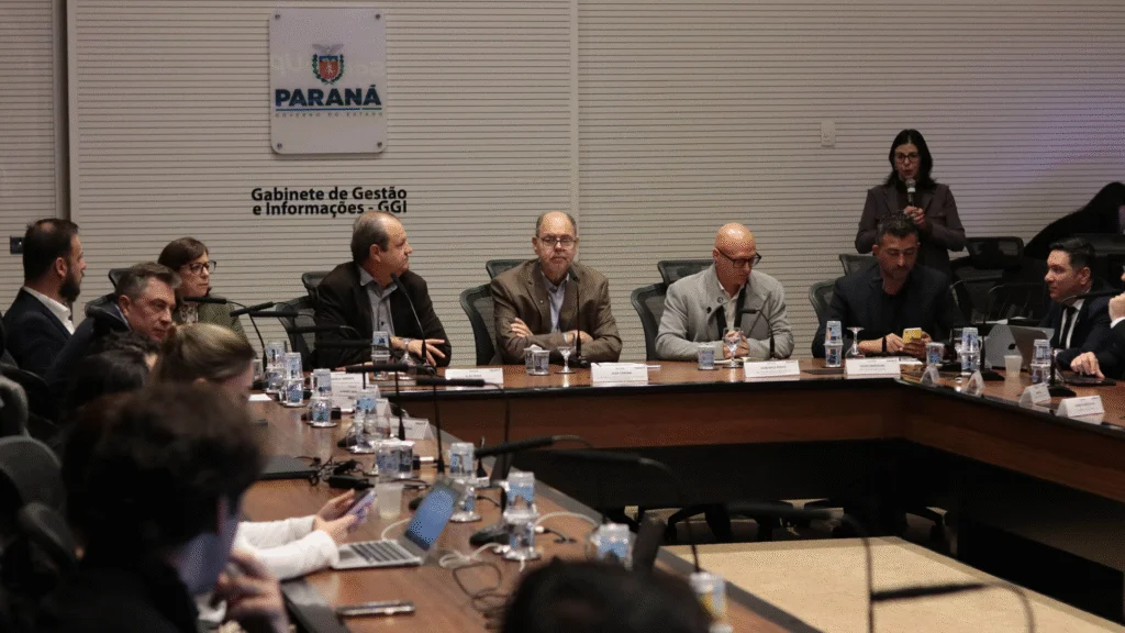 Empresas estrangeiras de alta tecnologia exploram oportunidades no Paraná durante imersão do Scale Up inBrazil. Conheça as iniciativas e o potencial de crescimento no mercado brasileiro.