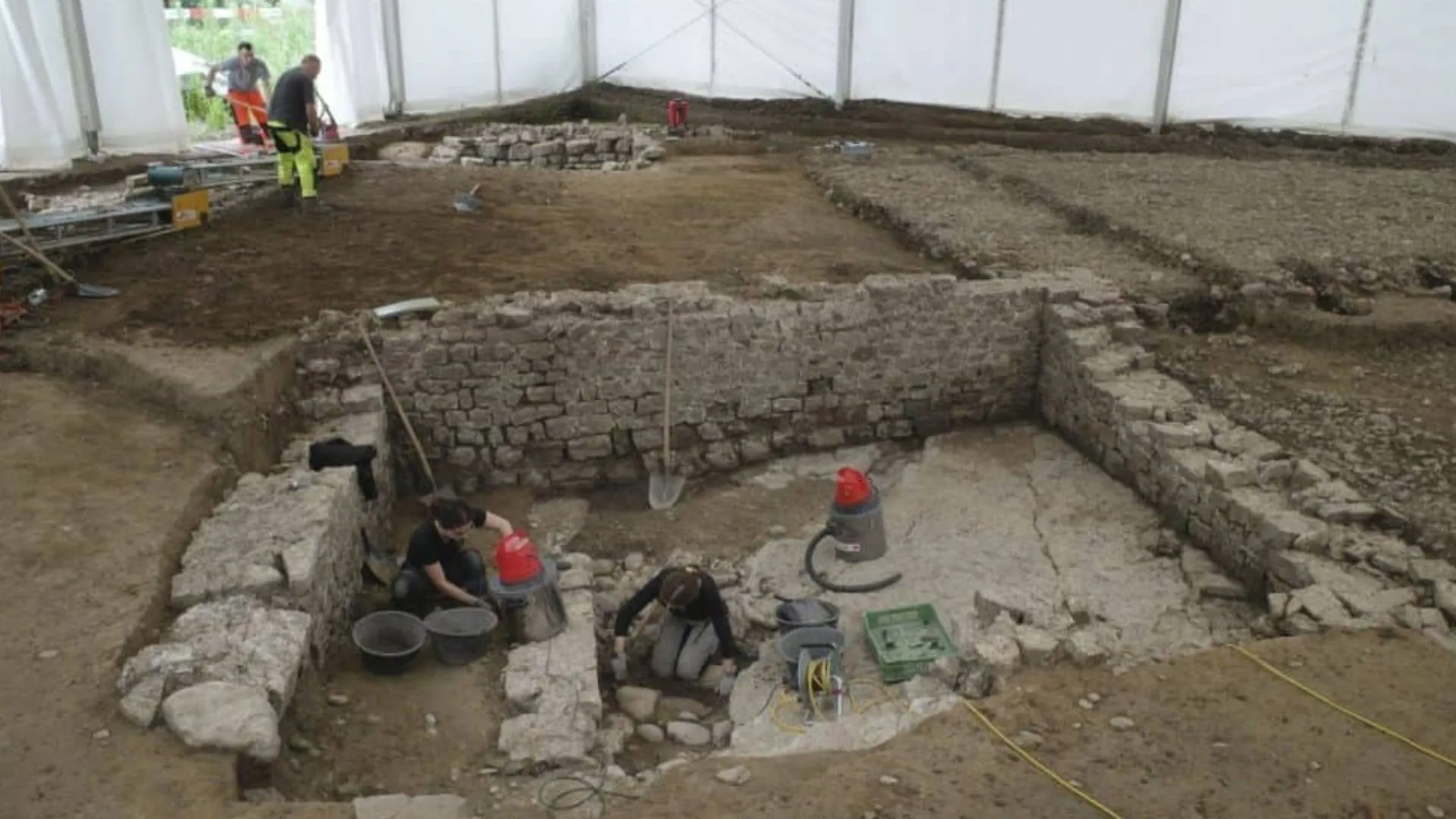 Cidade romana de 2 mil anos ressurge em escavações na Suíça