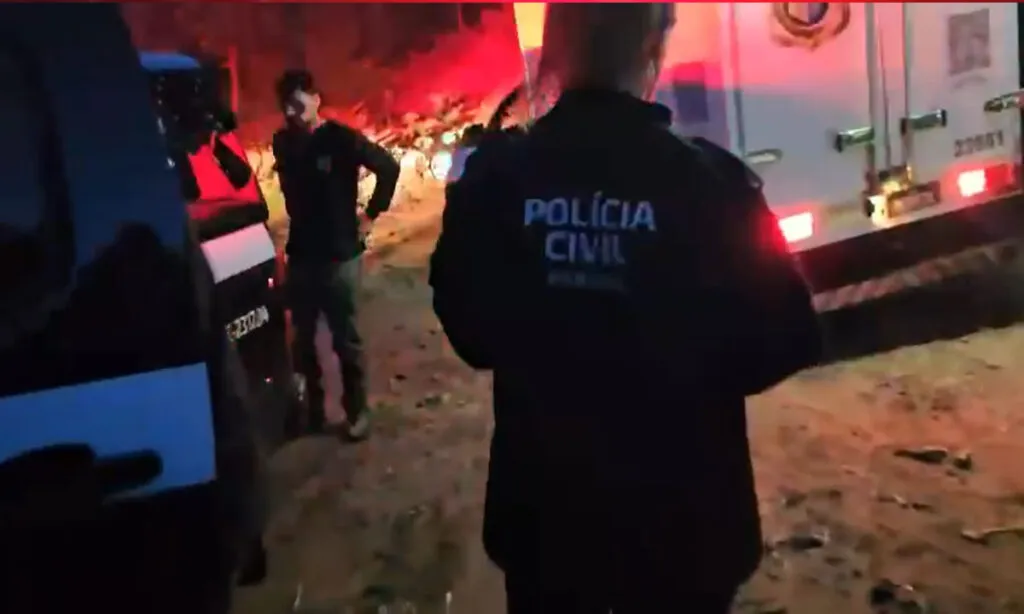 A Polícia Civil localizou o corpo de Luiza Cristina foi localizado em uma área de mata, em local de difícil acesso. Jovem estava desaparecida desde o dia 23 de abril