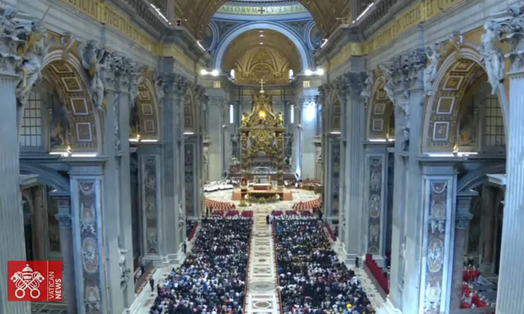 Cardeais estão reunidos na Capela Sistina. Eleito no Conclave sucederá Mario Jorge Bergoglio, que morreu em 21 de abril e comandou a Igreja Católica de 2013 até 2025