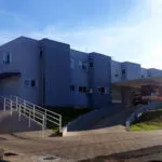 Alta procura devido a síndromes gripais e respiratórias gera demora no atendimento no Hospital Municipal