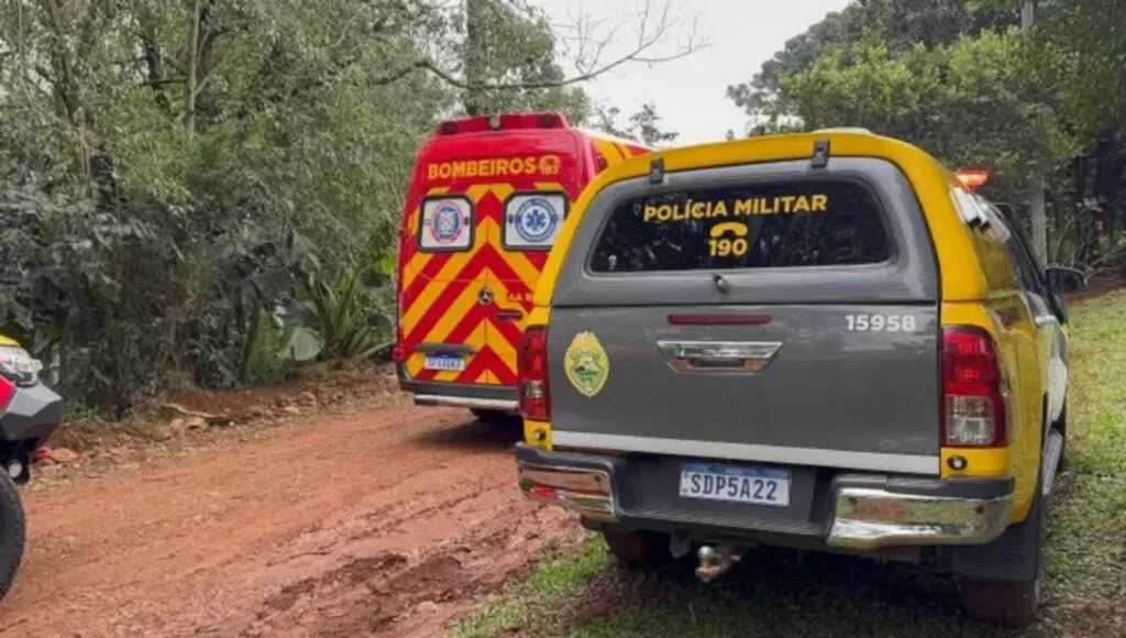Uma idosa morreu e um homem foi gravemente ferido após serem atacados a tiros por um adolescente, neto do casal
