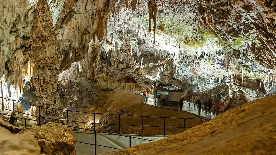 caverna 1